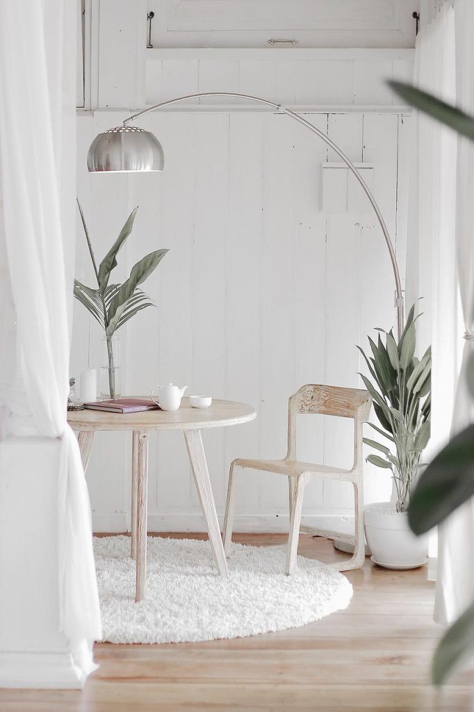 Moderne woninginrichting in Helmond met stijlvolle meubels en decoraties voor comfort en esthetiek